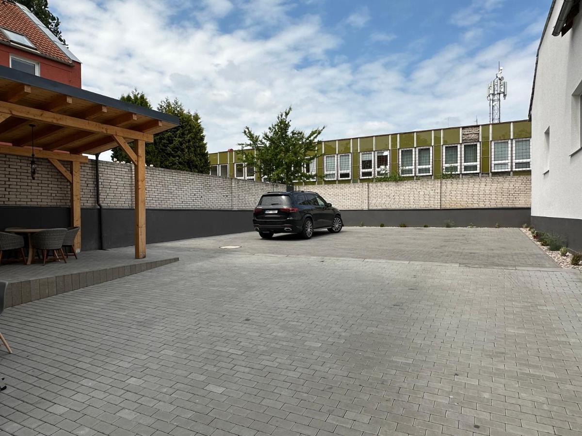 Апартаменты Rezidence Kbely - Free Parking Прага Экстерьер фото
